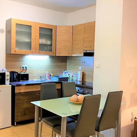 Cosy Living W Balcony Budapest
