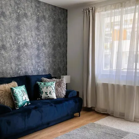 Apartment Cosy Living W Balcony